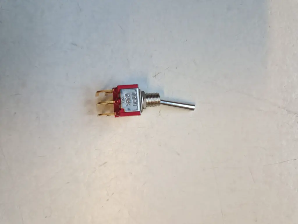 RODEC SWITCH2X2-90-03.webp