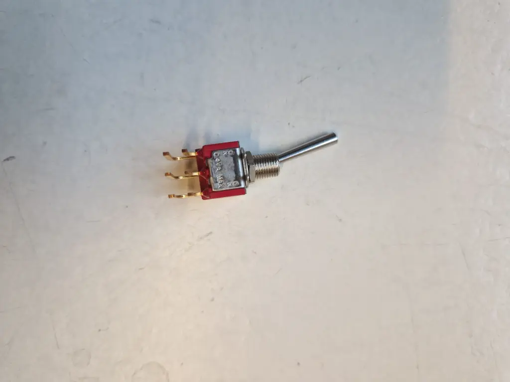 RODEC SWITCH2X2-90-02.webp